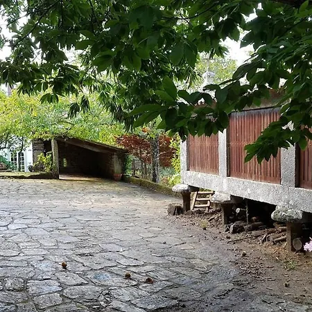 Extensive Estate 10 Minutes From Bayona And Beaches Nyaraló Sabaris